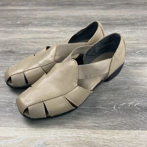 NEW Liz Baker Women Shoes Size 8.5 Sandals Anna Cream Colors